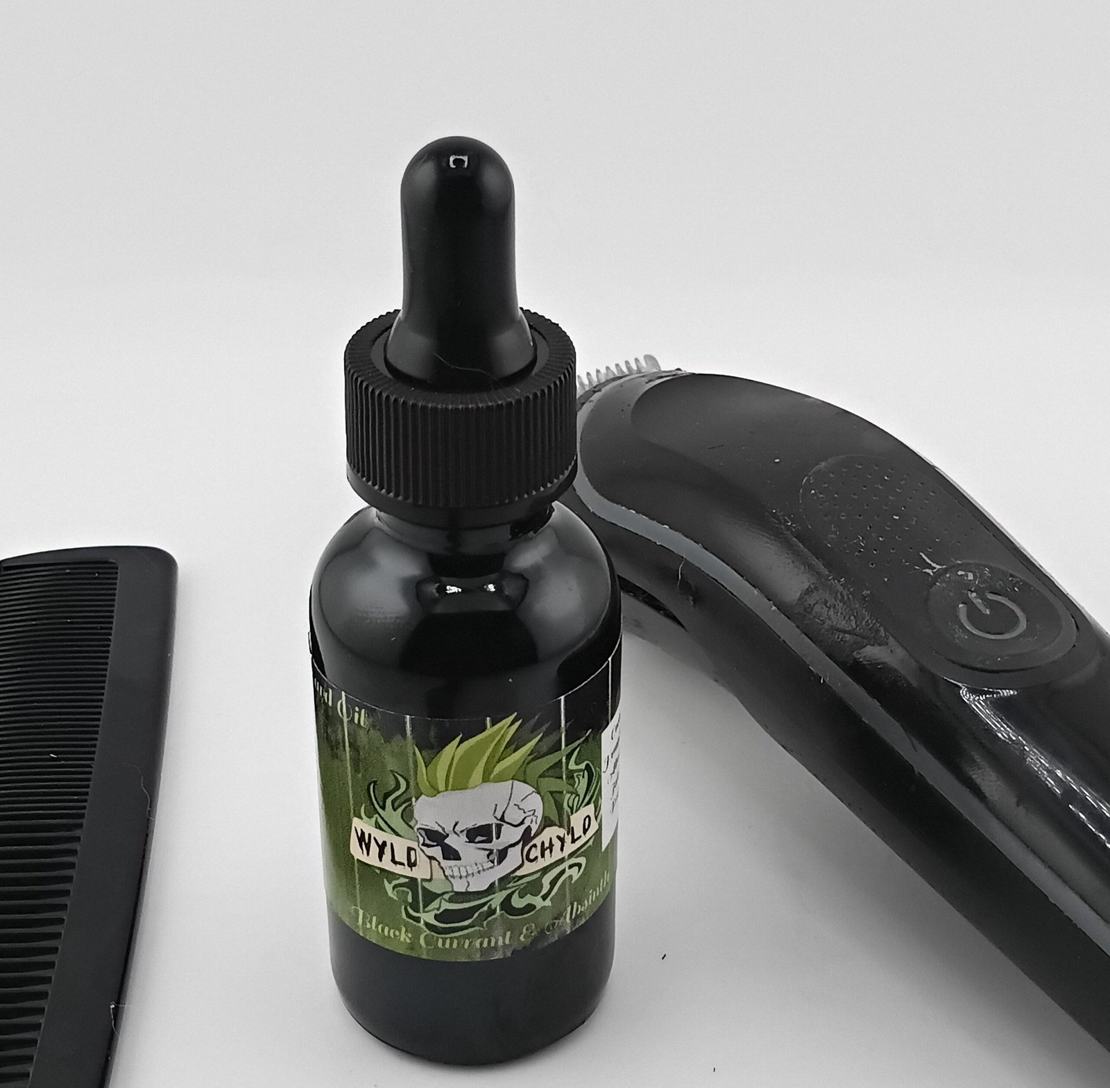 Wyld Chyld Premium Beard Oil – 1 oz – Black Currant and Absinthe - Image 2